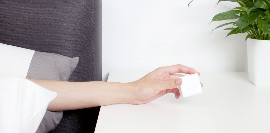 Смарт контроллер Xiaomi Mi Cube в деле