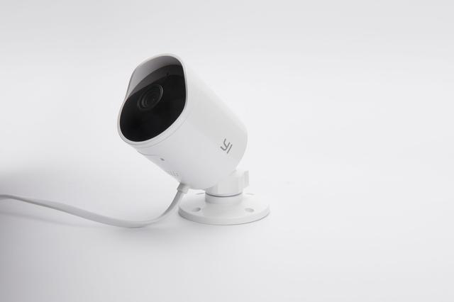 Камера наблюдения Xiaomi Yi Smart Outdoor Camera вид 3