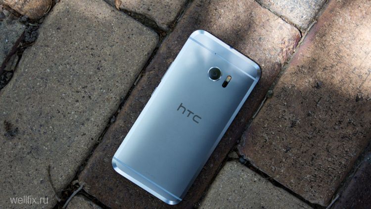 Продажи HTC 10 оставляют желать лучшего