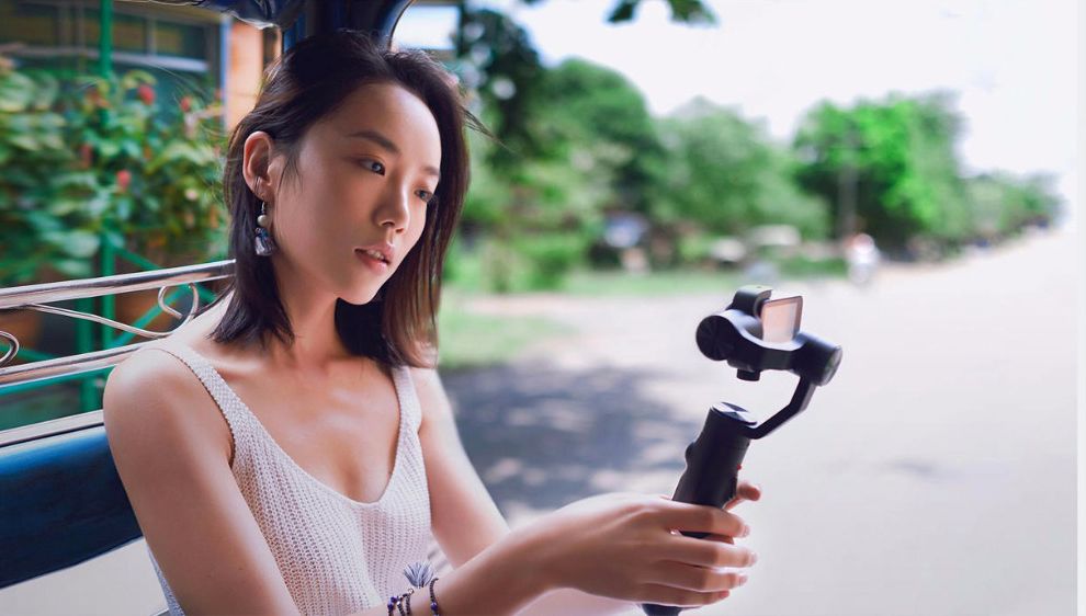 Стабилизатор Xiaomi Mi Action Camera Handheld Gimbal в деле