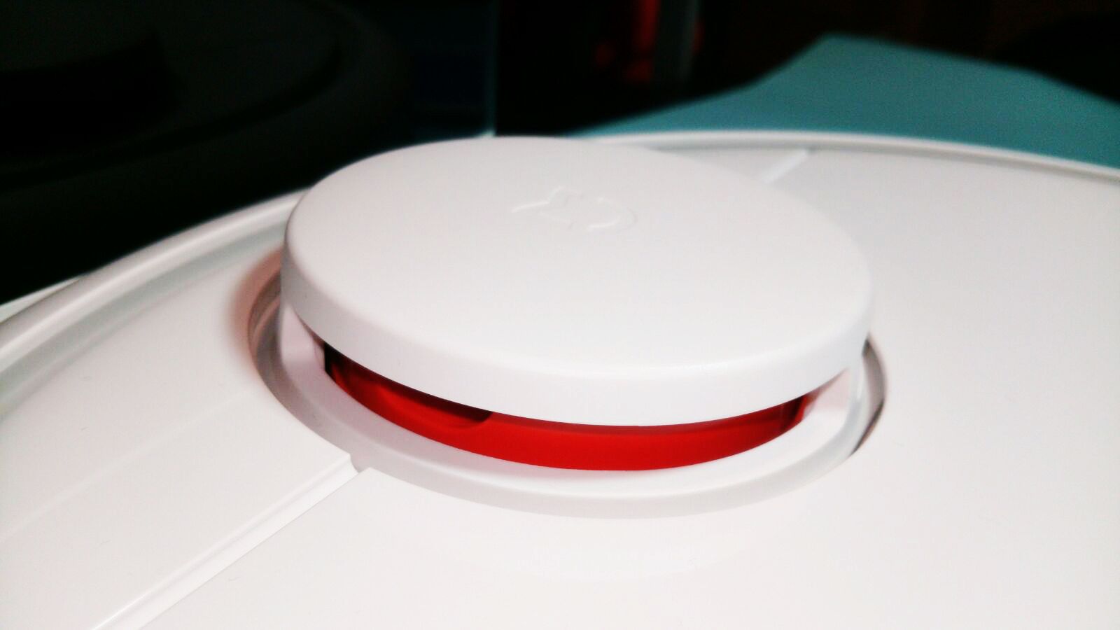 Лазерный дальномер (лидар) Xiaomi Mijia Mi Robot Vacuum Cleaner вблизи