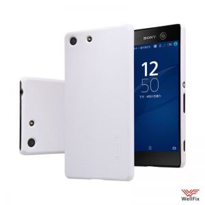 Изображение Пластиковый чехол для Sony Xperia M5 белый (Nillkin)